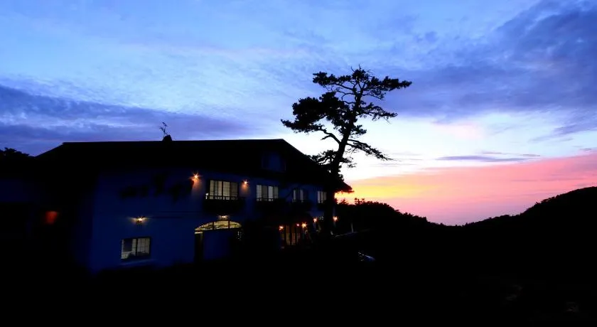 Lodge Sano - Image 1