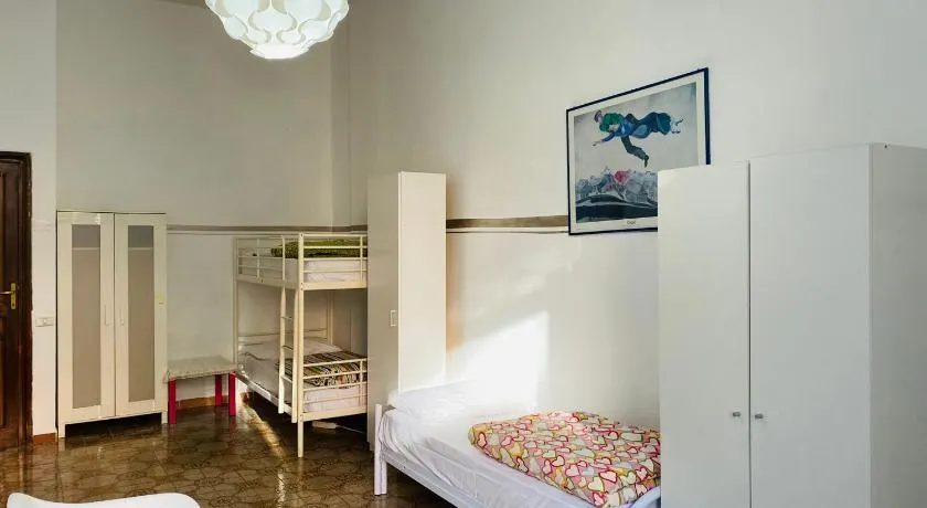 ROMA GONDOLA Guest House - Image 1