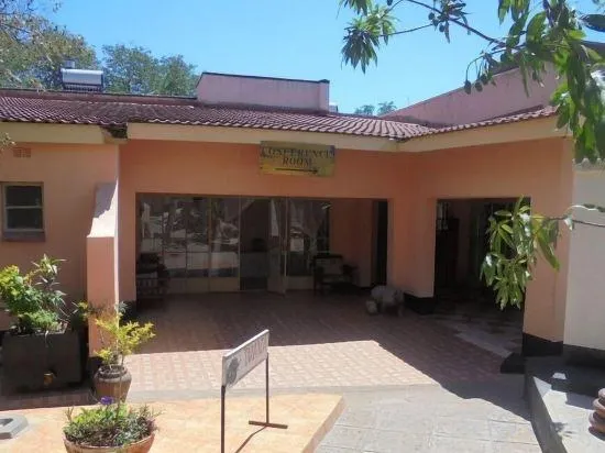 Tatenda Safaris - Image 1