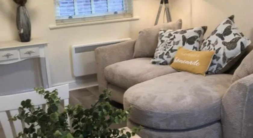 2 Bedroom duplex apartment - Image 1