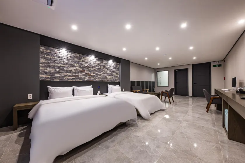 Okcheon Daecheong Hotel - Image 1