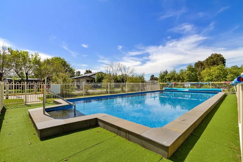 Traralgon Holiday Village - Image 1