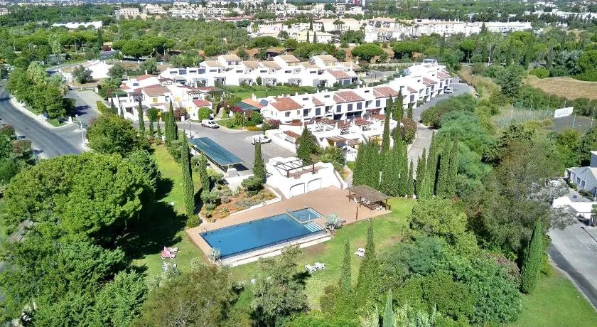 Vilamoura Club Villa 2 With Pool by Homing - Image 1