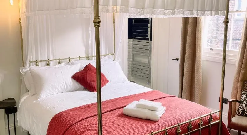 Maids Guest Rooms - Image 1