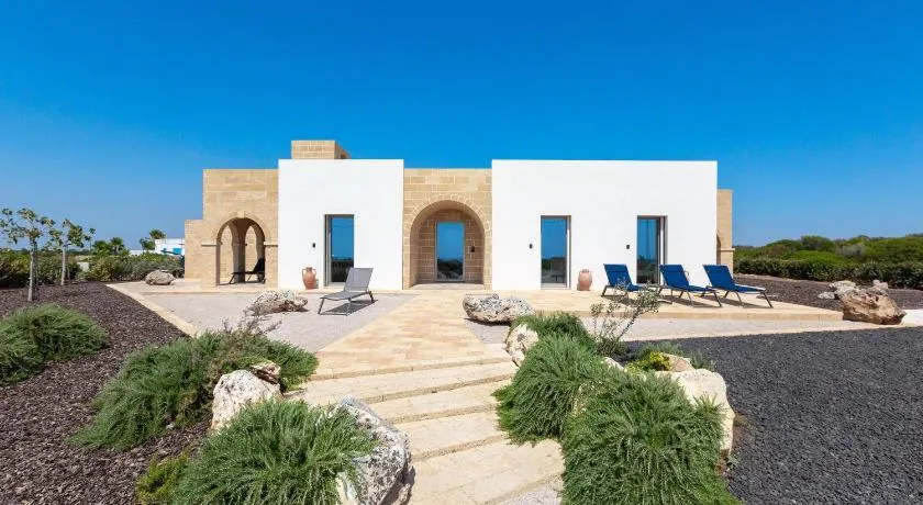 Bed & Mare by Perle di Puglia - Image 1