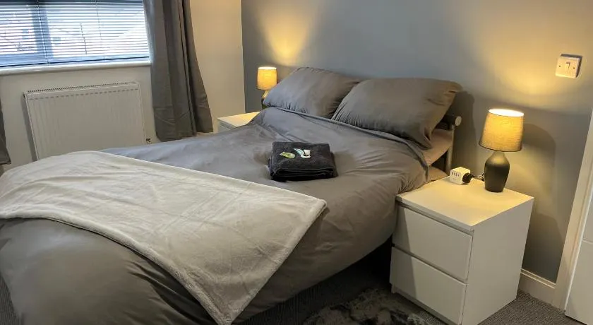 Meadow Street En-Suite Rooms - Image 1