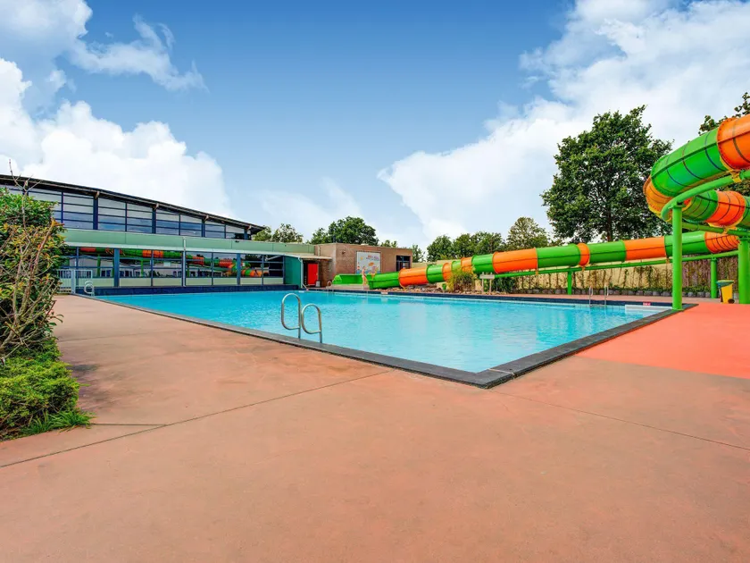 Chalet adapté aux familles avec terrasse et piscine chauffée | Vue jardin | Plage à proximité - Image 1