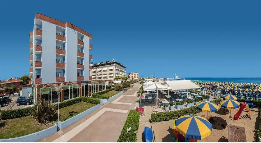 Hotel Marina - Image 1