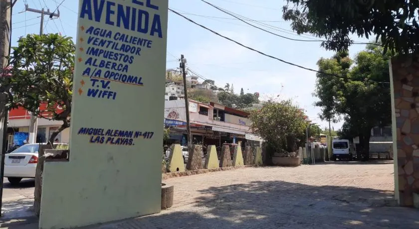 Hotel Avenida - Image 1