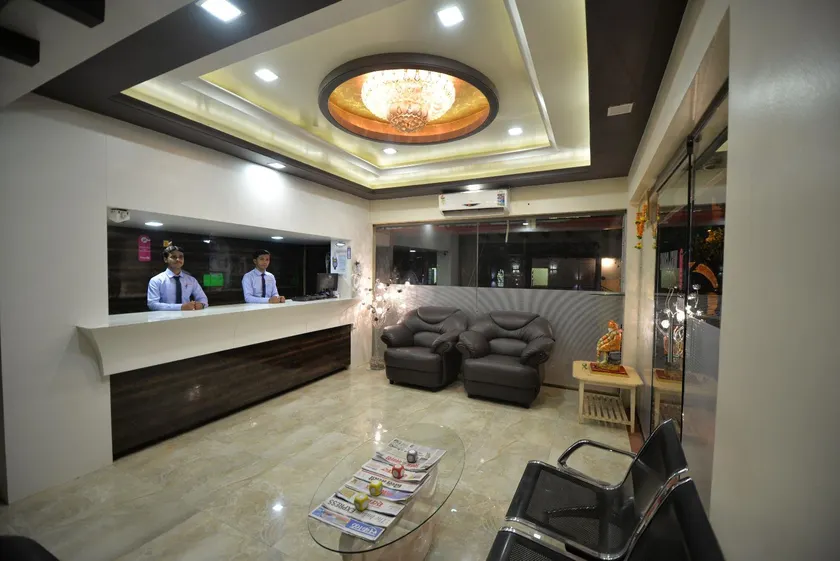 Hotel Radhe Krishna - Image 1