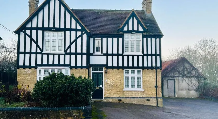 Rural boutique private flat - Image 1