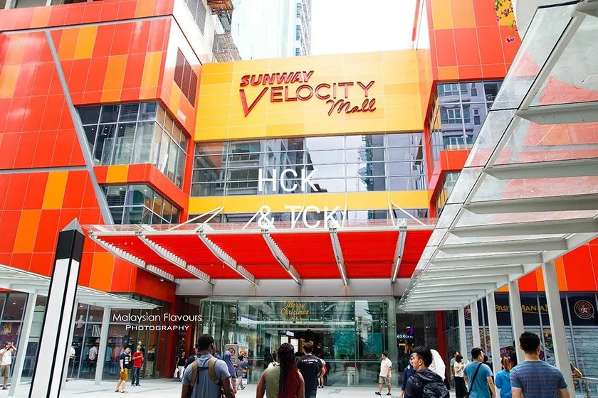 Sunway Velocity Two 公寓连接天桥步行前往 Velocity Mall以及MRT和LRT换乘站 - Image 1