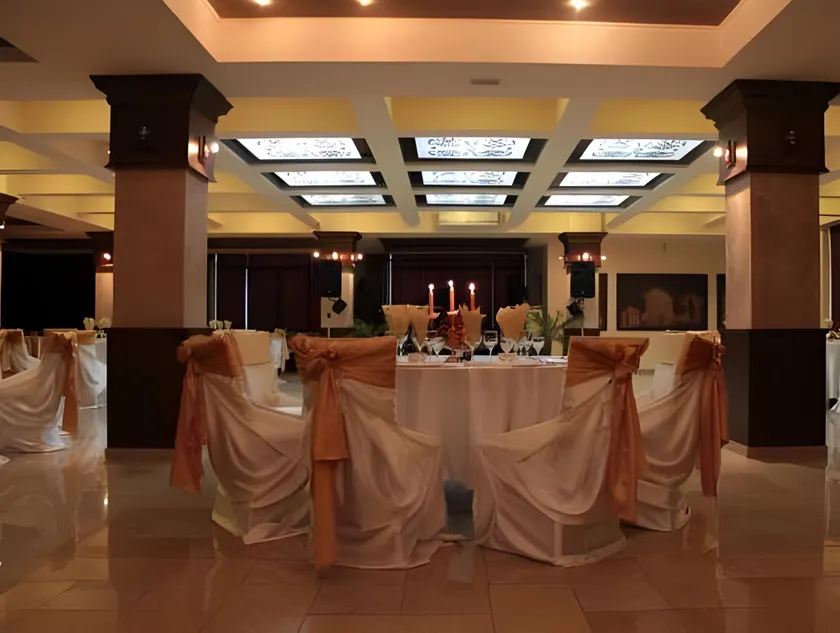 Hotel Imperium - Image 1