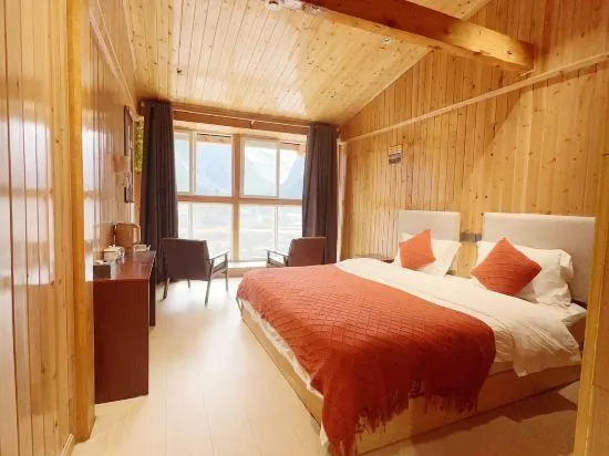Yubeng impression boutique inn - Image 1