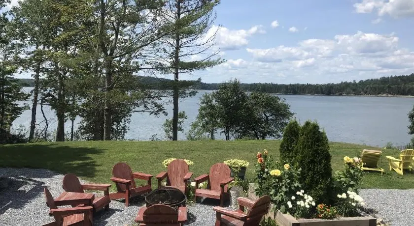 Woodhaven - Seaside Accommodations - Image 1