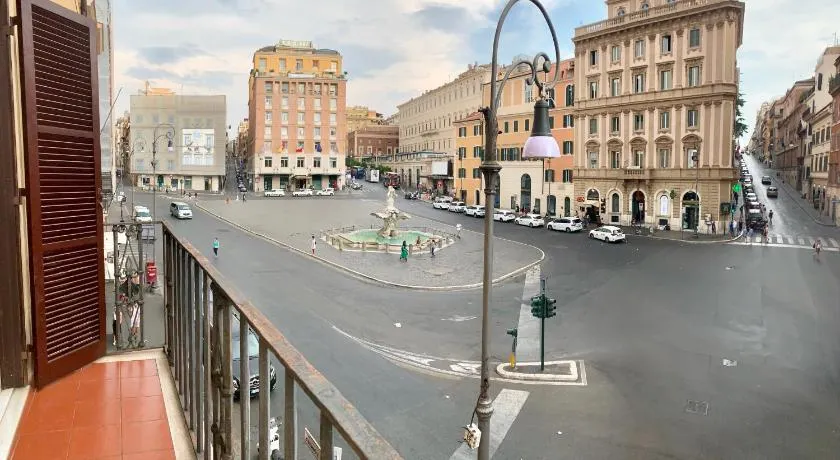 Luxury barberini boutique Apartment - Image 1