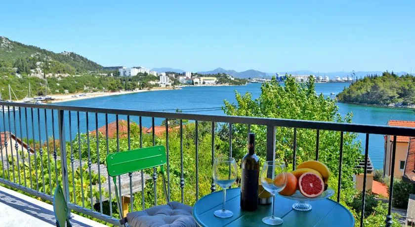 Apartmani Portina - Image 1