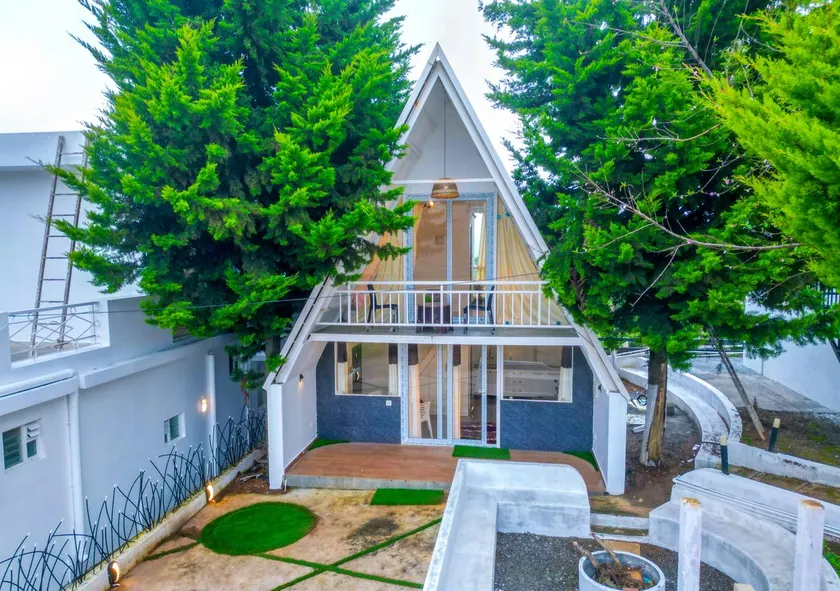 Cucuu Nest Villa Coonoor by VOYE HOMES - Surrounded by Tea Plantations - Image 1