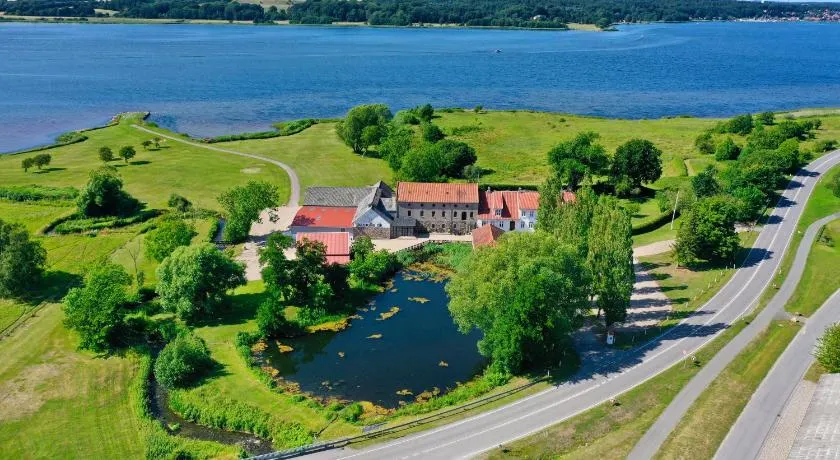 Aamølle Gæstgiveri - Image 1