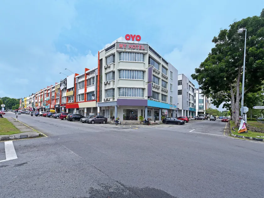 OYO 90669 My Hotel Vistana - Image 1