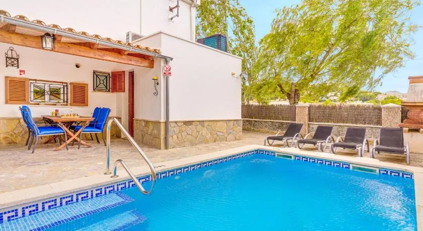 Villa Pintor - Image 1