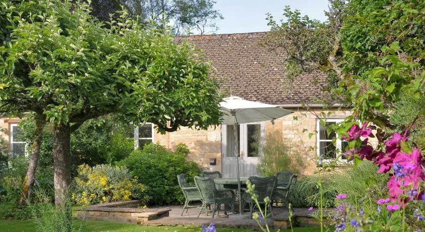 Familienorientiertes charmantes Landhaus mit Garten, Grill und Pool | Haustiere sind willkommen - Image 1