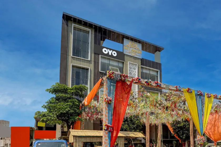 Hotel O S.N Sky Awadh - Image 1