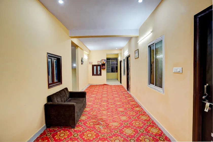 OYO 820037 RUBY BANQUET HALL and rooms - Image 1