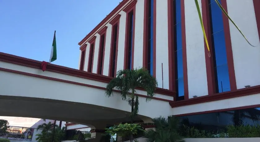 Hotel Maya Tabasco - Image 1