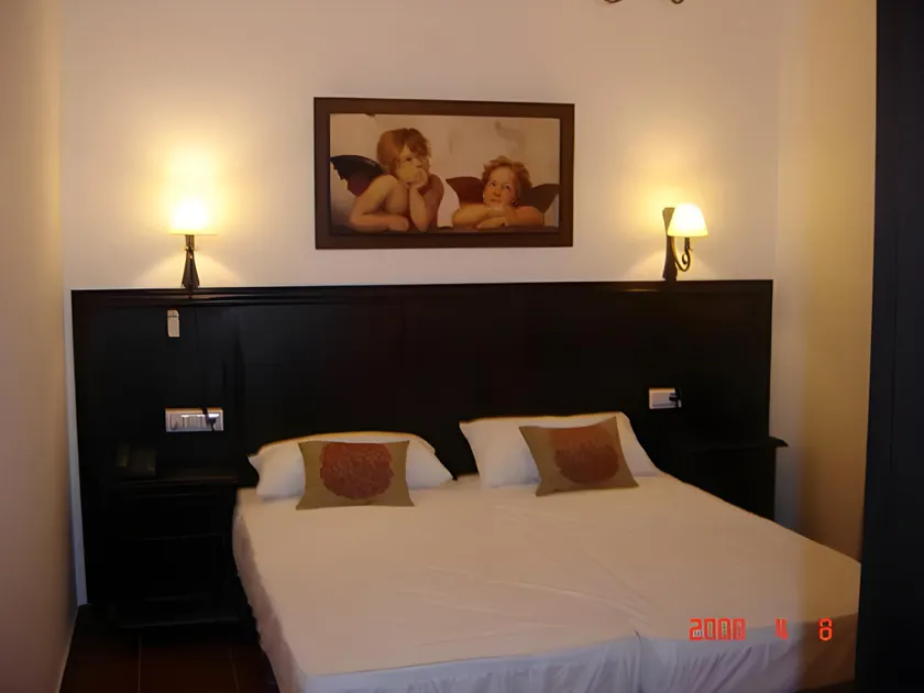 Apartamentos Turisticos Casa Cantillo - Image 1