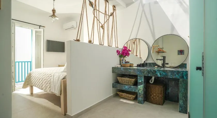 Seabed Suites Mykonos - Image 1