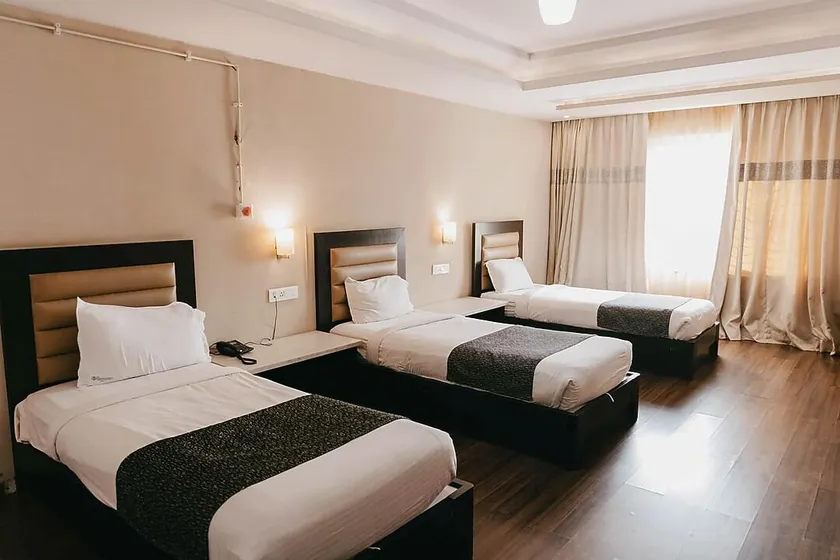 Hotel Swarnaa Paradise - Image 1