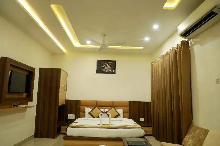 Hotel Maggo - Image 1