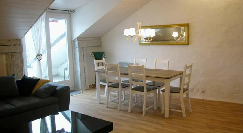Joline private guest apartment downtown Nidau - Image 1