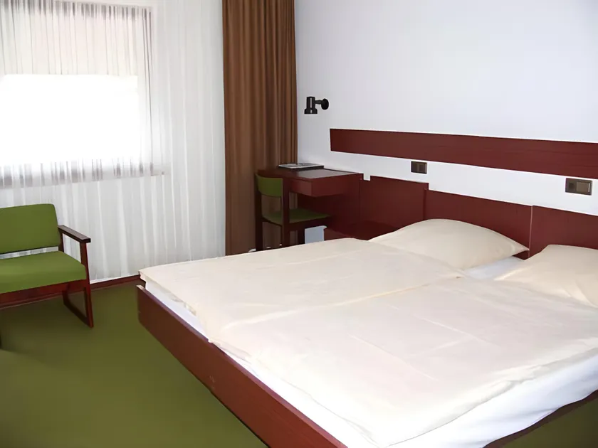 Hotel Gammelby - Image 1