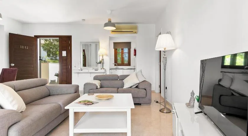 2 bedroom Apartment Chloe with communal pool, Aphrodite Hills Resort - Image 1
