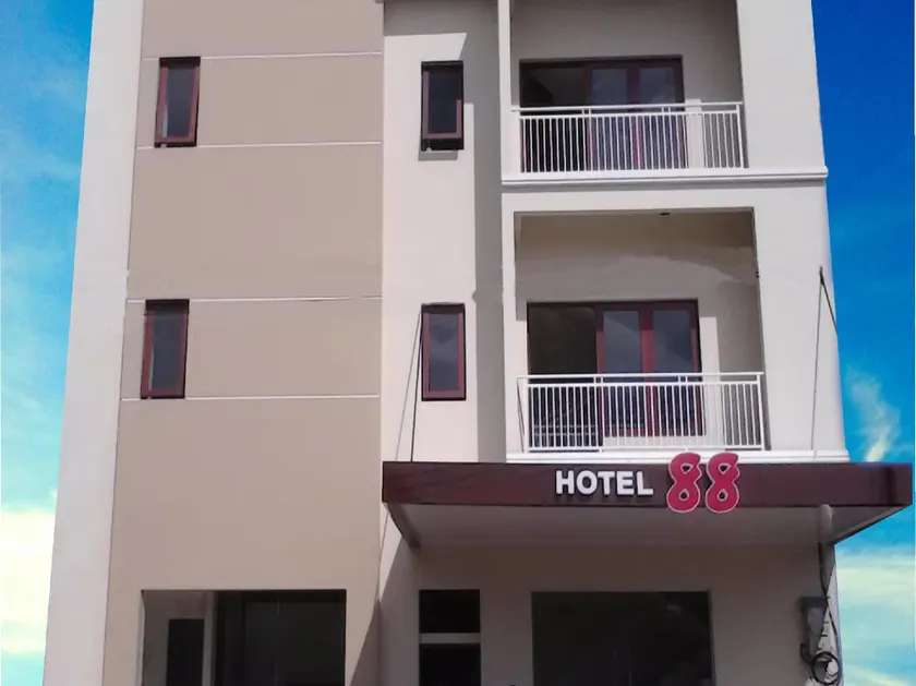 Hotel 88 Parepare - Image 1