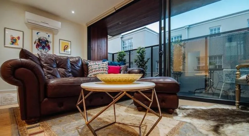 Wonderful Windsor Apartment Stay - Image 1
