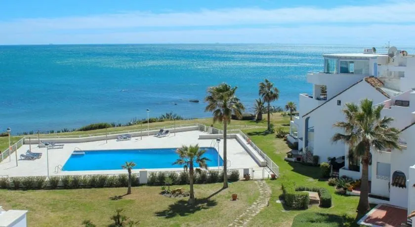 Casares Del Mar Luxury Apartments penthouse with beach access - Image 1