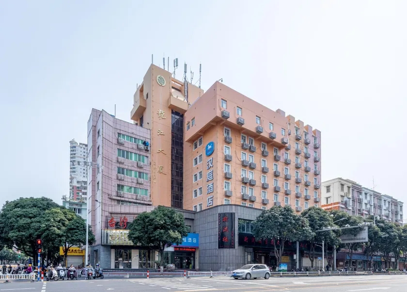 Hanting Hotel Zhangzhou Longjiang Building - Image 1