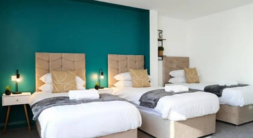 Syster Properties Modern Leicester Stay with Free Parking LE2 Area - Image 1