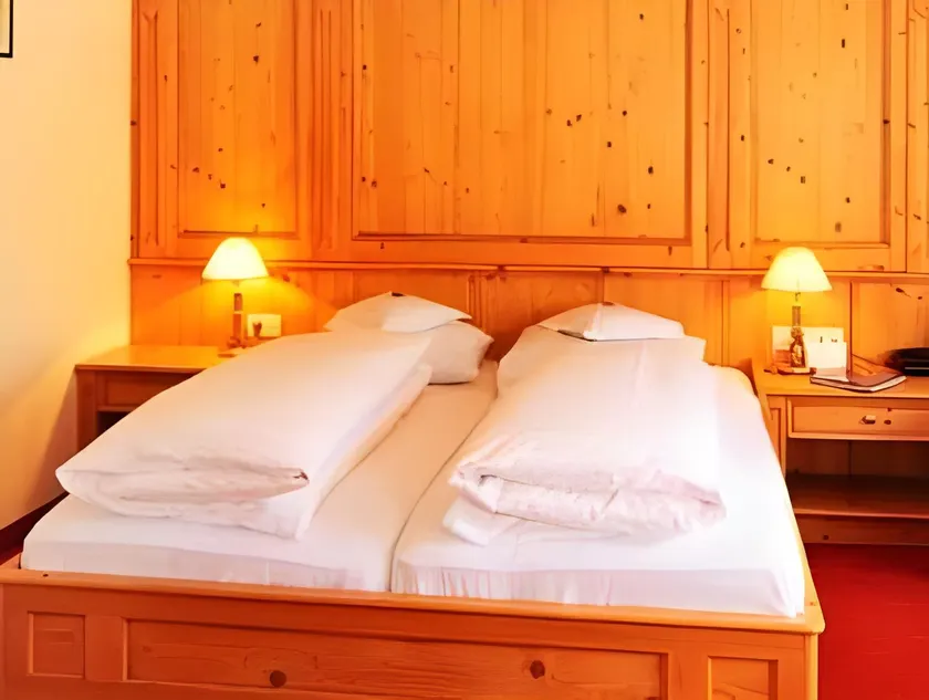 Hotel Sand - Image 1