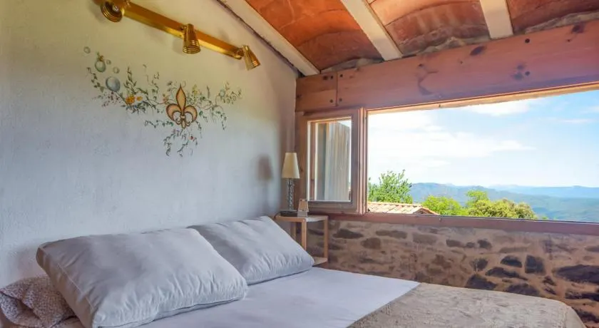 Apartamento duplex rural con chimenea y vistas panorámicas desde la cama - Image 1
