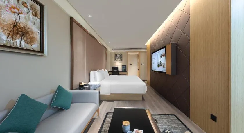 Ji Hotel Shanghai Hongqiao Hub Songhong Road Subway Station - Image 1