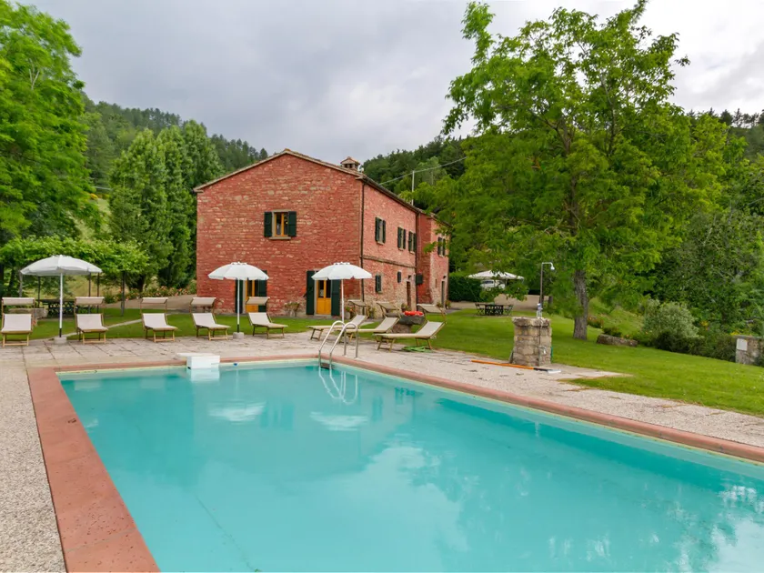 Luxurious Villa in Tredozio Tuscany with Panoramic Views - Image 1