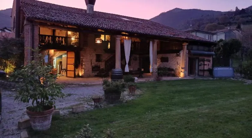 IL CASALE DEL VINO - Image 1