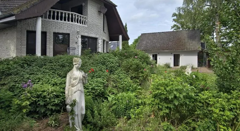 Fischstuebchen Neeberg - Image 1