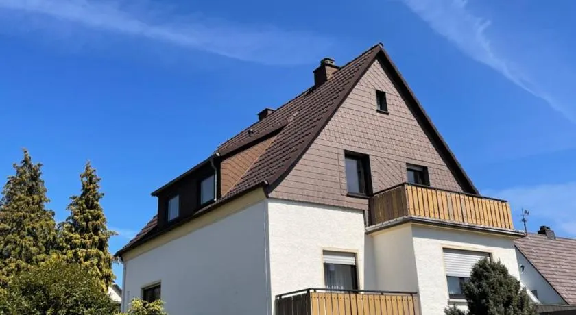 Gemütliche Dachgeschosswohnung - Image 1