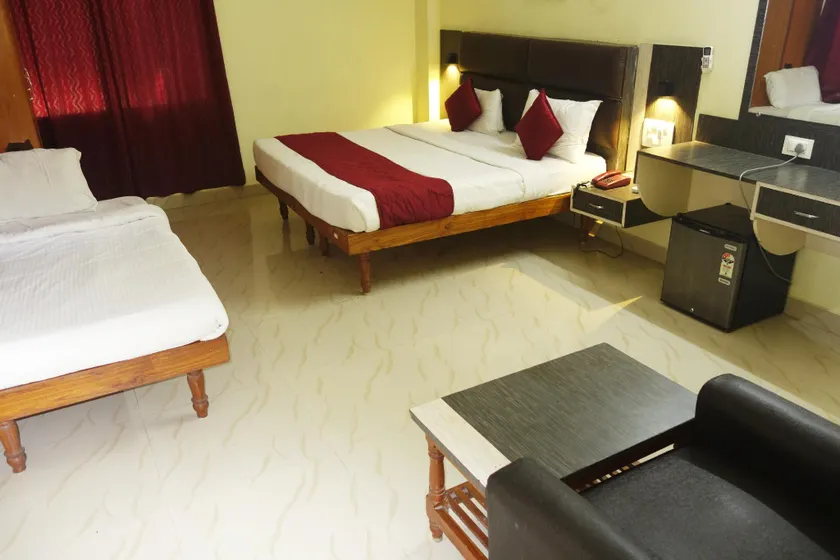 Hotel Vihas Inn Tirupati- Near Alipiri - Image 1