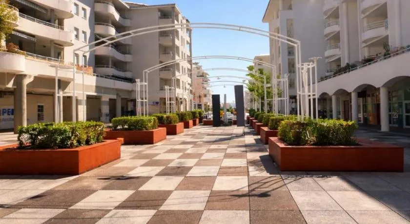 Paradis Lavandes et Mer 450m plage - Image 1